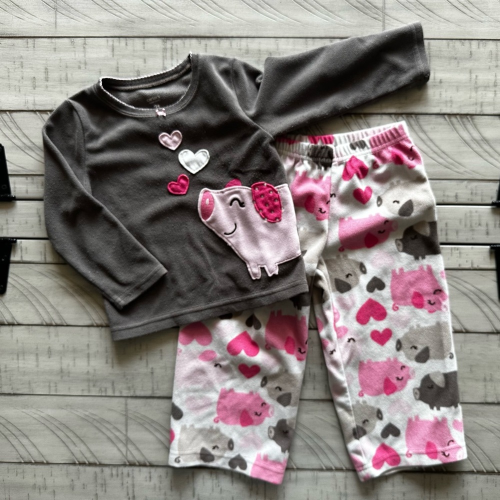 Toddler piggy jammies